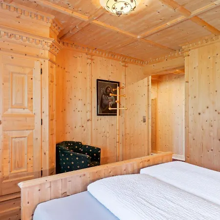 Quaint In With Terrace Vila *